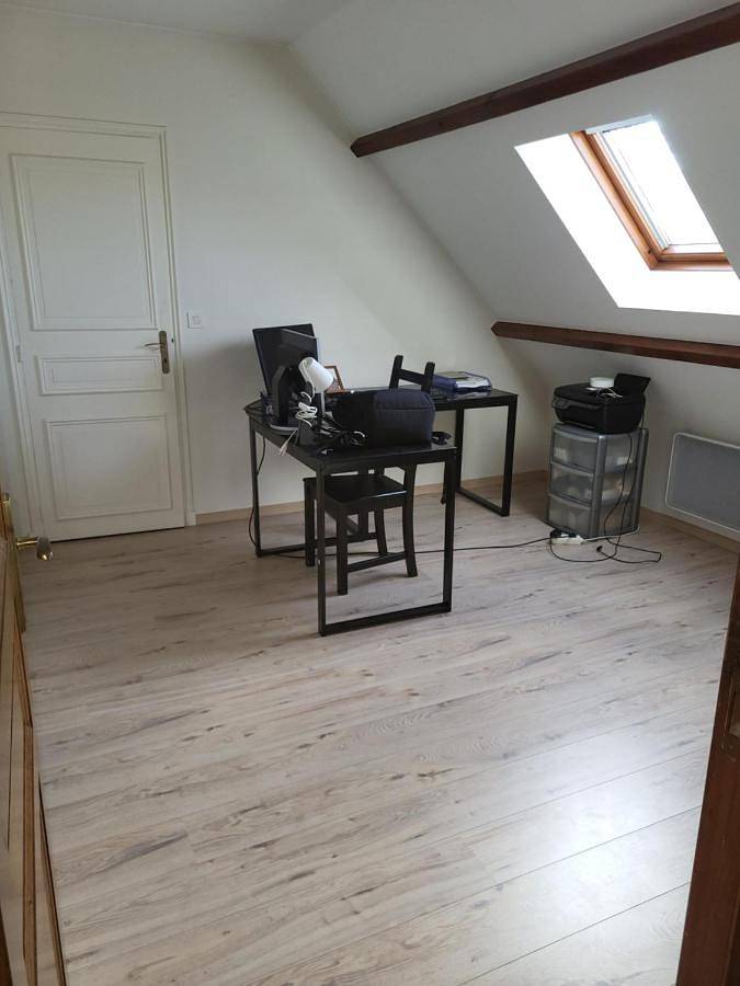 Location de vacances pour 7 personnes, avec Terrasse ainsi que Jacuzzi et Piscine à Pannes