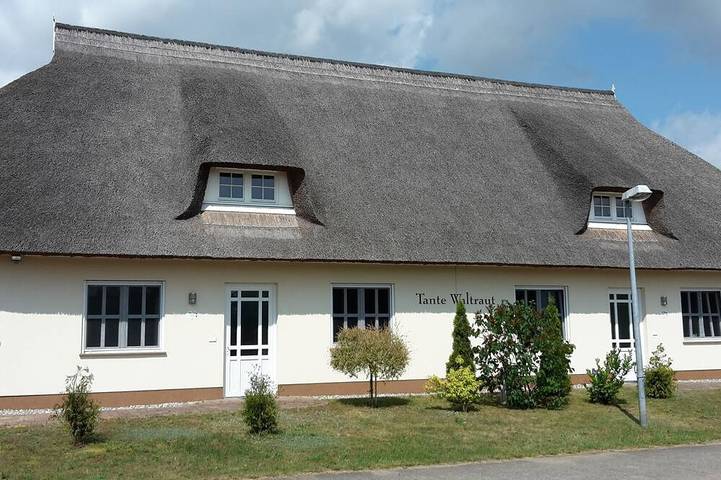 Ferienhaus für 4 Personen, mit Garten in Garz