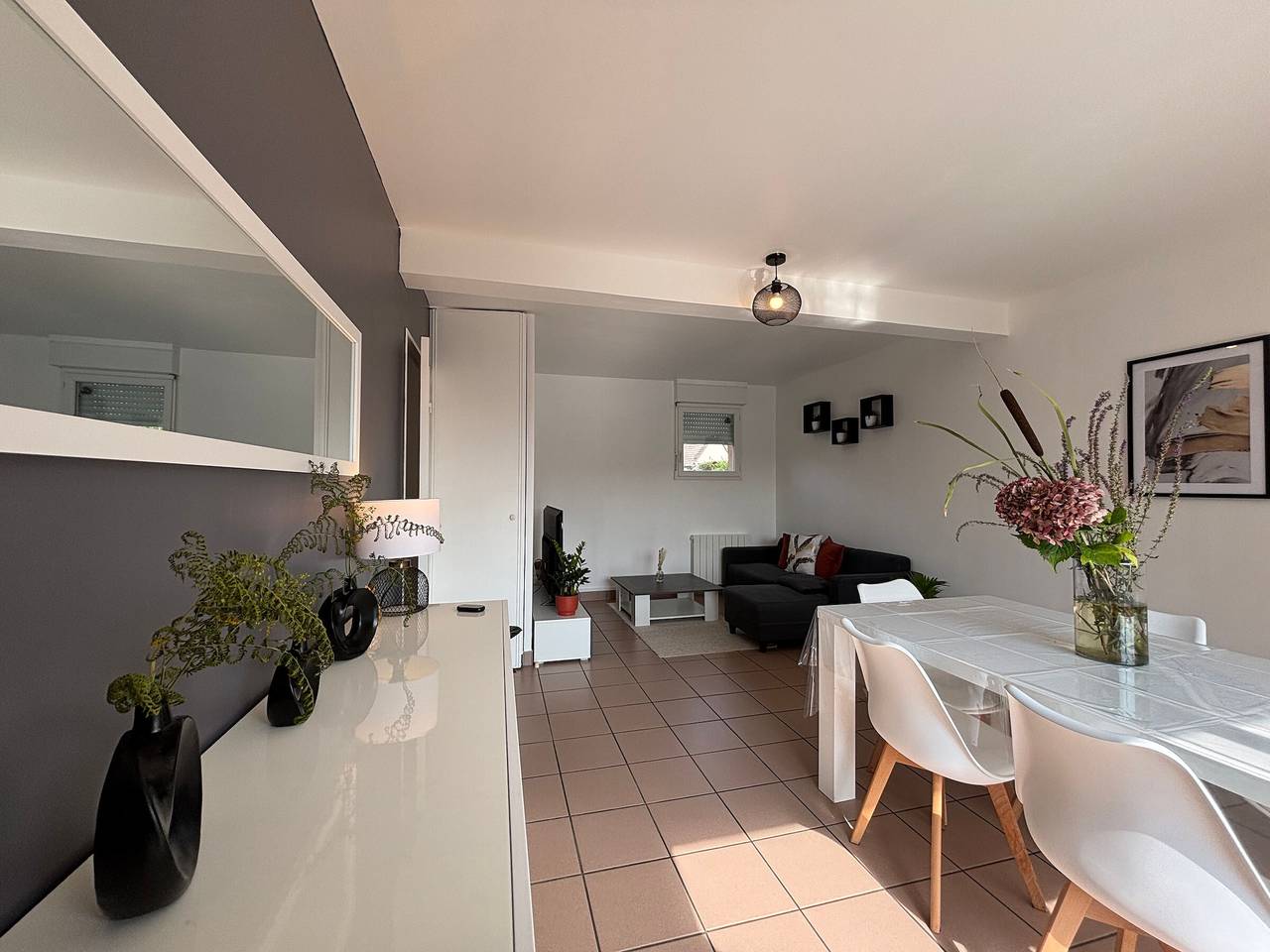 All-inklusive Hütte mit Garten und Tischtennis, nahe A20 in Tendu, Châteauroux und Umgebung