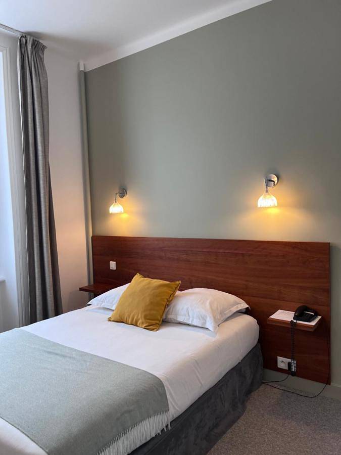 Hôtel pour 2 personnes, avec terrasse, animaux acceptés dans Office De Tourisme Du Pays De Douarnenez