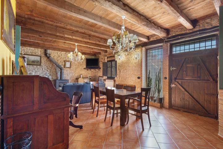 Casa rural para 18 personas, con Balcón además de Jacuzzi y Jardín en Provincia de Teruel - 4