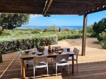 Location de vacances pour 7 personnes, avec terrasse dans Plage de Tamaricciu
