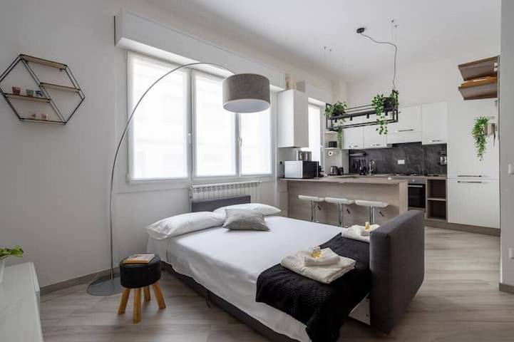 Ganze Wohnung, [Maison Lebon 5 ★] Modern & elegant! Metro 1min in Mailand, Mailand Provinz