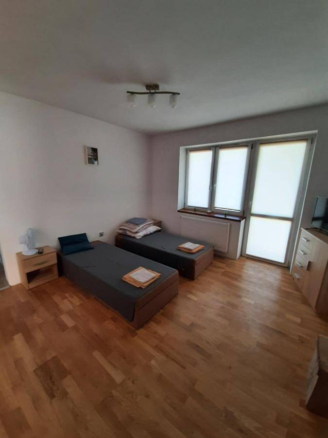 Apartament wakacyjny dla 4 osób, z ogród i taras w Suwałki