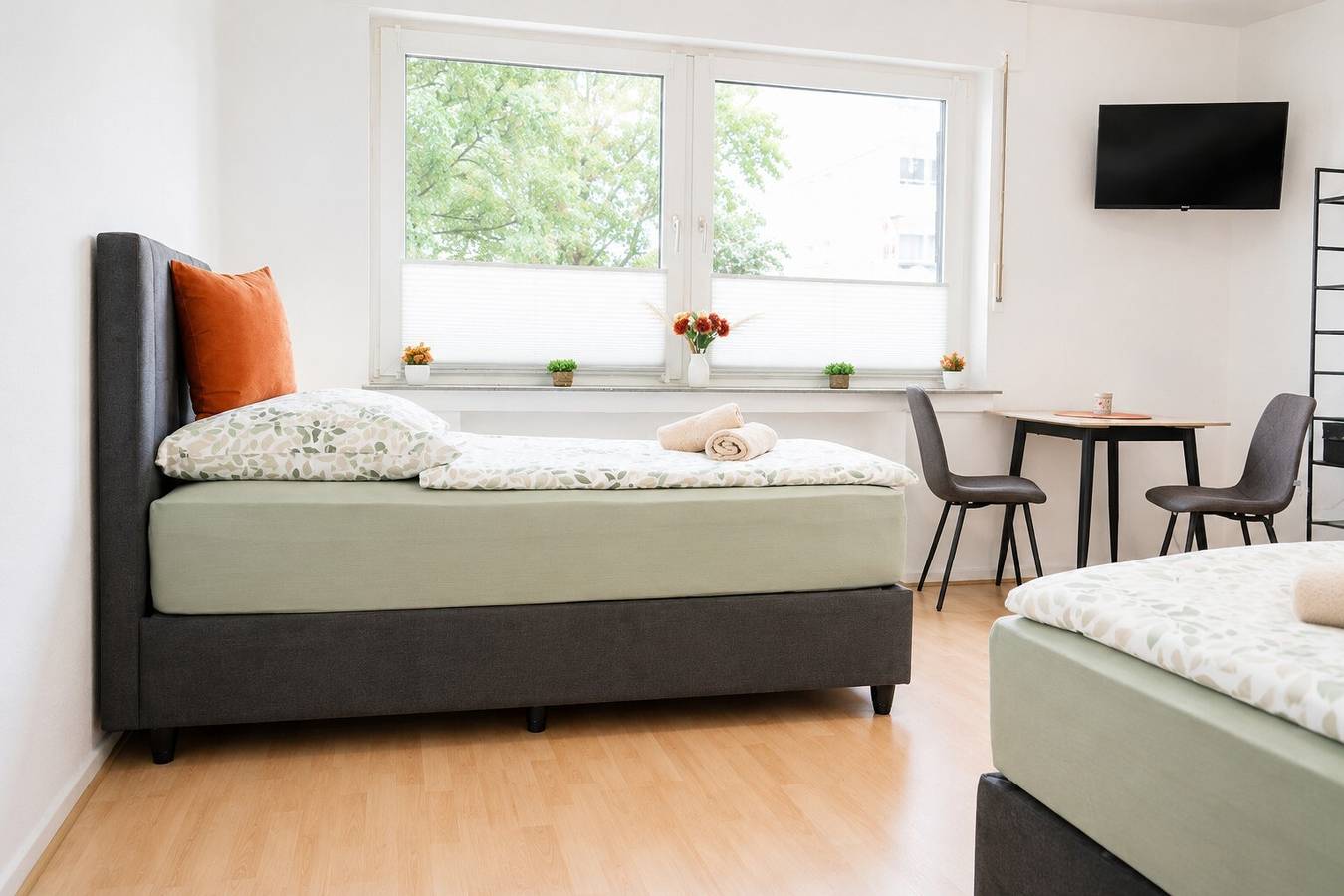Ganze Wohnung, Westfield Centro, Moviepark, Rudolf Weber Arena, Karls Erlebnisdorf, Parken, Balkon, ruhige Lage in Oberhausen, Ruhrgebiet