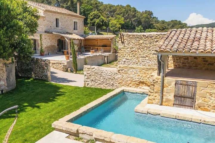 Ferienhaus für 12 Personen, mit Garten und Balkon sowie Whirlpool