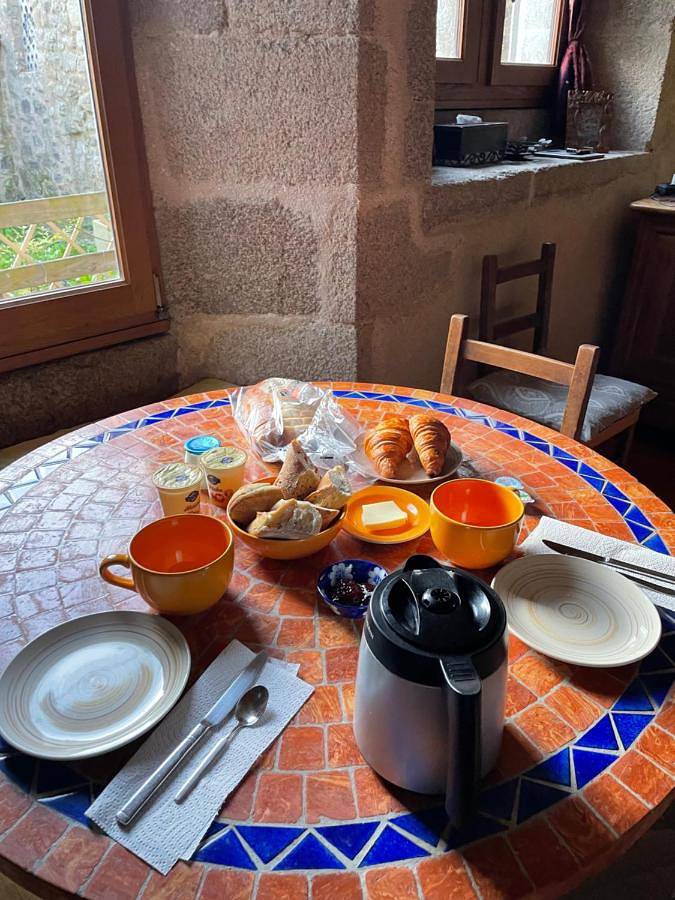 Chambre d’hôte pour 4 personnes, avec jardin et vue à Parthenay - 2