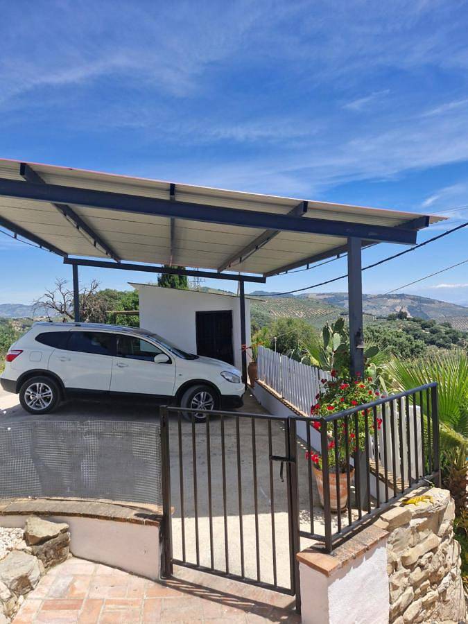 Gîte pour 3 personnes, avec vue ainsi que jardin et piscine à Loja - 2