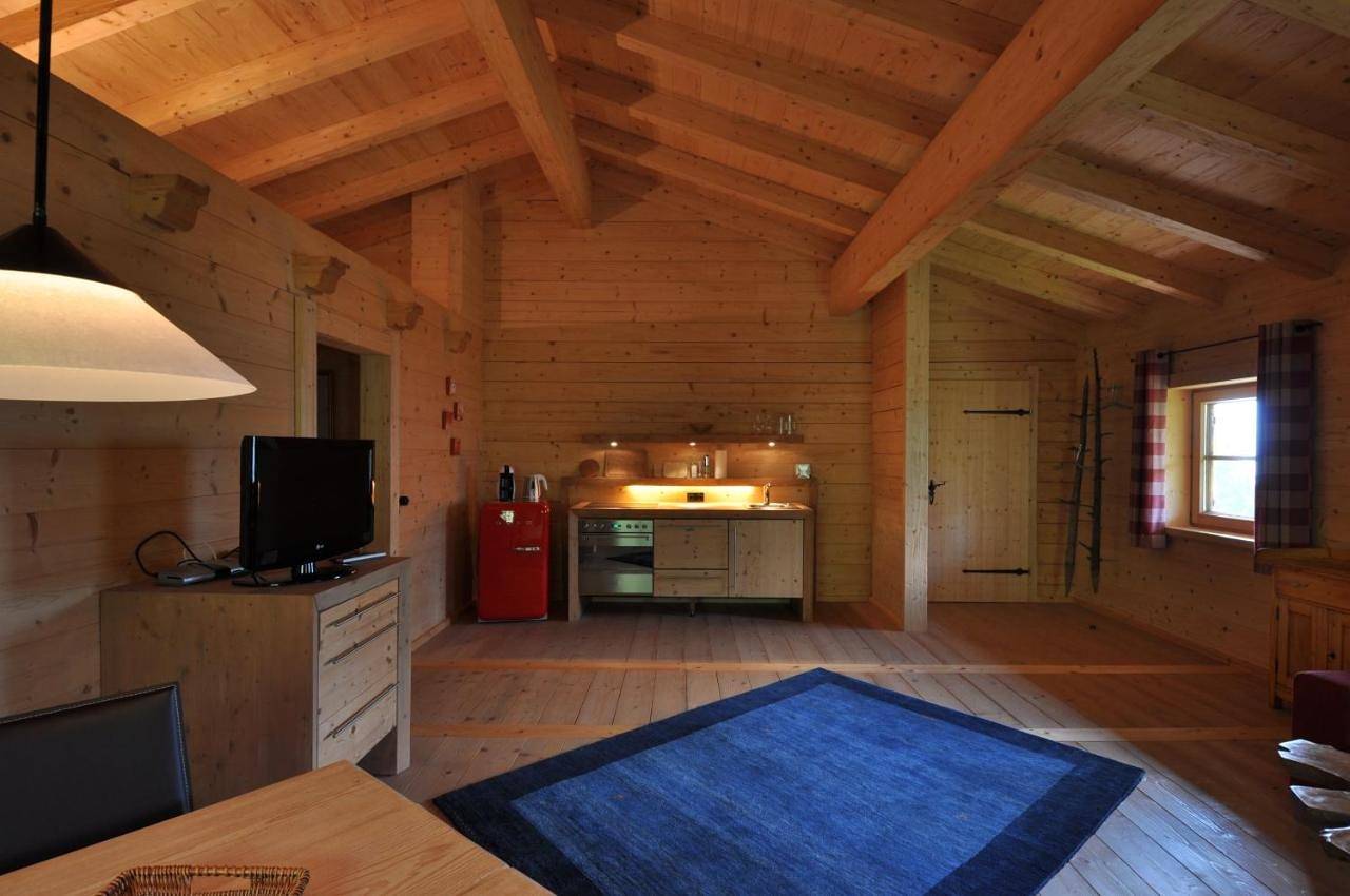 Ganze Wohnung, One-Bedroom Apartment with Terrace in Ramsberg, Zillertaler Alpen