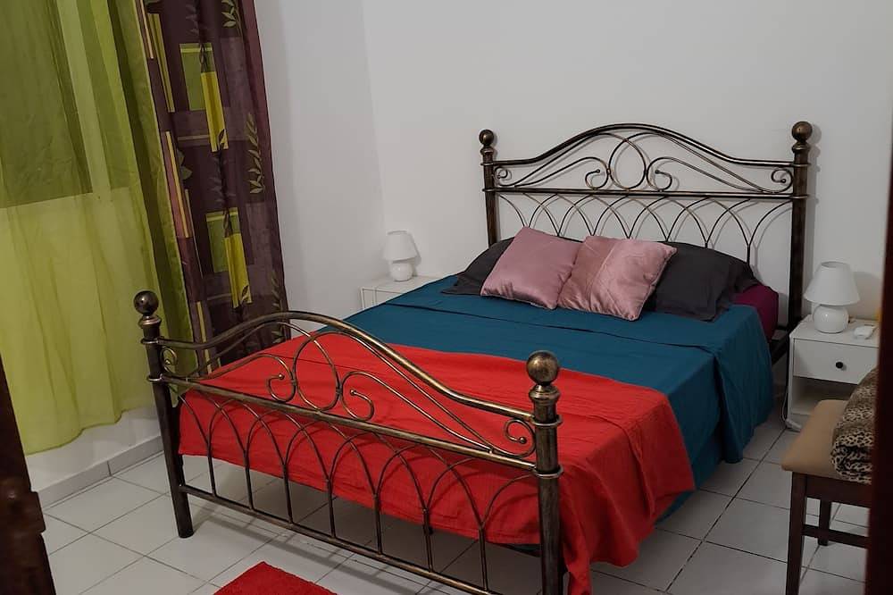 Pleasant house with trees and flowers, 5 minutes from all amenities in Les Abymes, Guadeloupe (Caribbean)