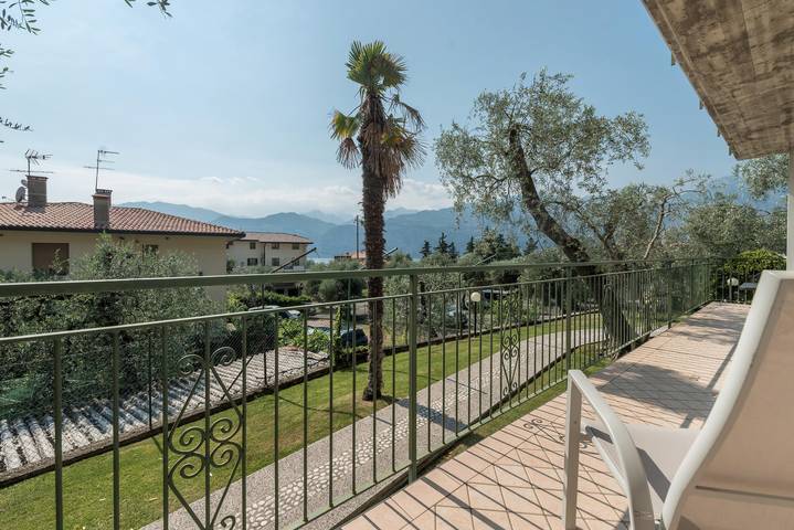 Appartamento intero, Appartamento vacanze per 5 persone con balcone in Malcesine, Prealpi Gardesane
