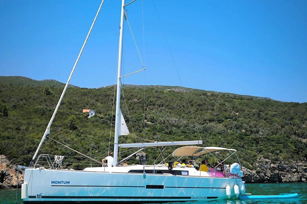 Sleeping on a Yacht Experience in Praia Tróia Mar, Carvalhal