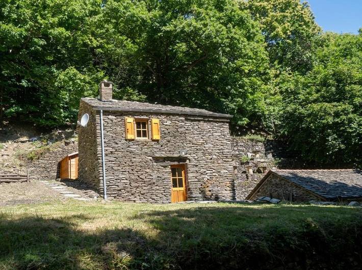 Location de vacances pour 3 personnes, avec jardin à Saint-Germain-de-Calberte - 2