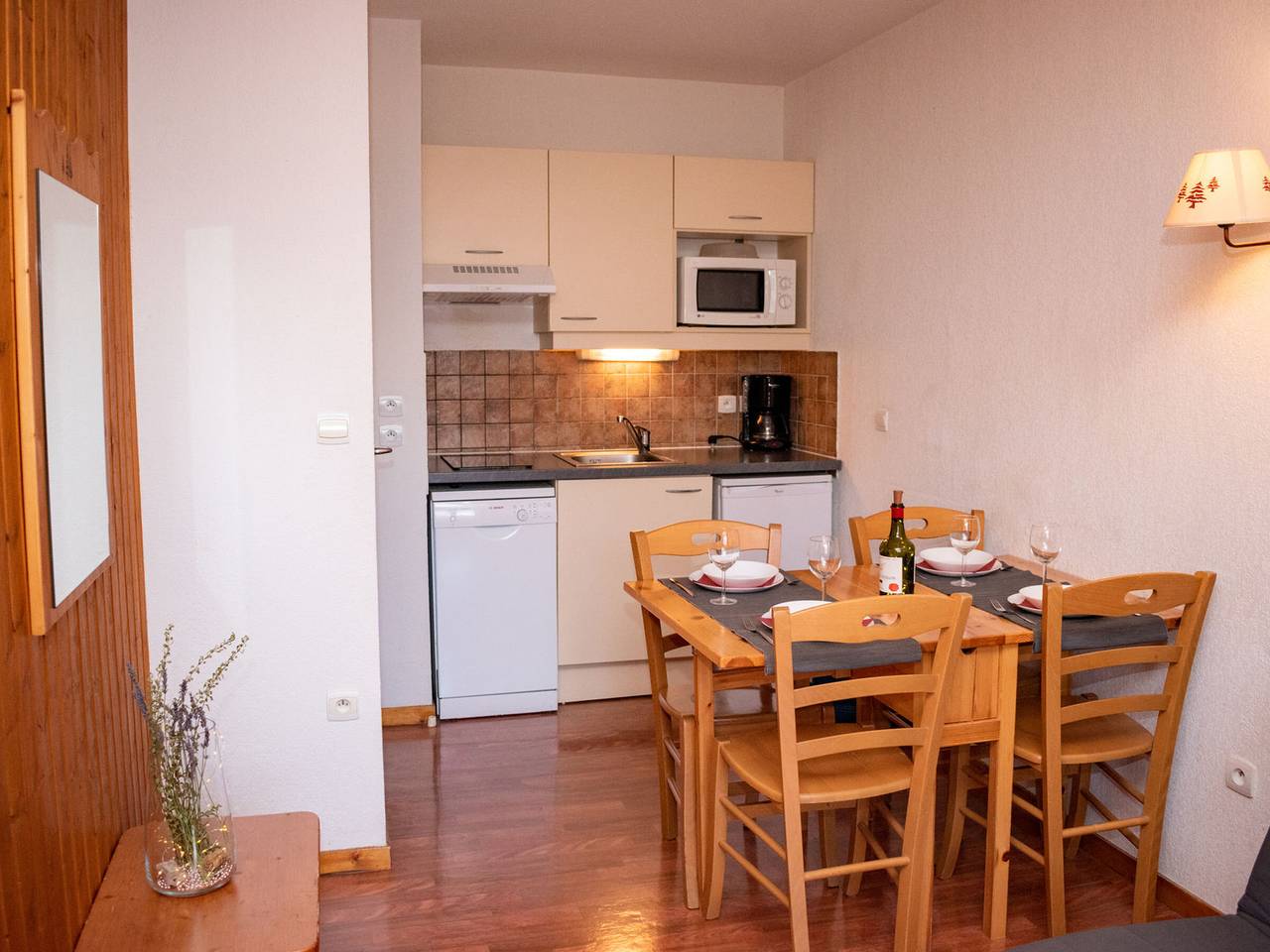 Appartement entier, Appartement 2 pièces, balcon vue montagne, 4 personnes in Saint-Étienne-en-Dévoluy, Le Dévoluy