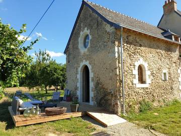 Cottage pour 2 personnes, avec terrasse dans Bazouges Cré sur Loir