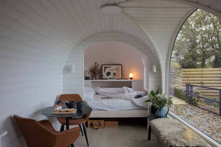 Eco-Cabin · Copper Bath & Sea Views · Anglesey in Anglesey