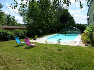 Gîte pour 8 personnes, avec terrasse ainsi que piscine et jardin, animaux acceptés à Gorses