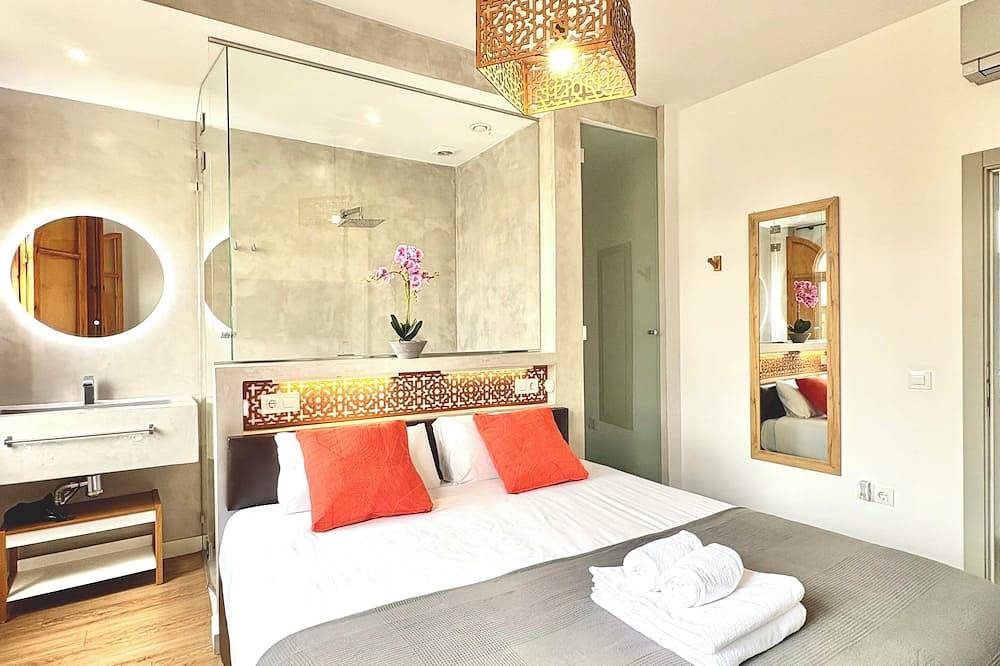 Unique House 5Br- Private Spa&Pool - Stayinseville in Casco Antiguo, Sevilla