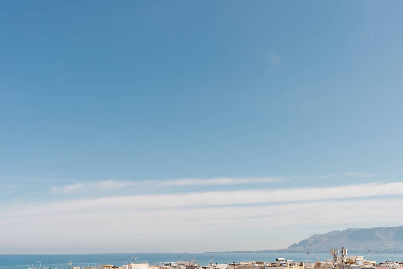 Appartement entier, Appartement 'Disiu Case Vacanza - Balestrate' avec terrasse partagée, Wi-Fi et climatisation in Balestrate, Province de Palerme
