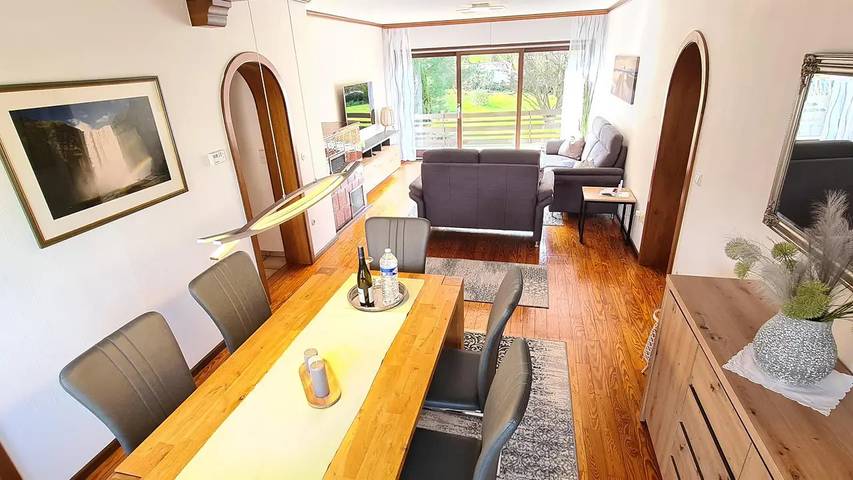 Ferienwohnung für 6 Personen, mit Garten