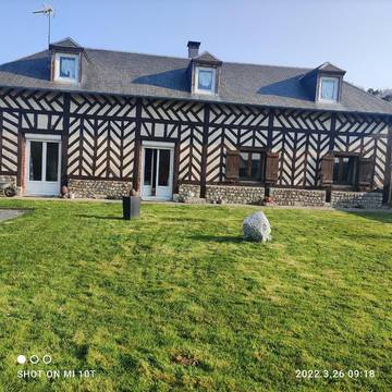 Chambre d’hôte pour 3 personnes, avec vue et jardin à Beuzeville