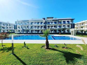 Gîte pour 8 personnes, avec balcon ainsi que vue et piscine dans Dar Bouazza