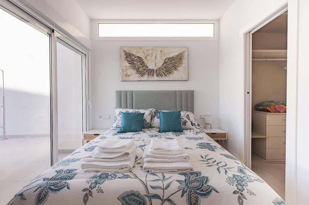 Stylish Villa with (heated) private pool - 900 meters from the beach in Golf Resorts Murcia, San Javier