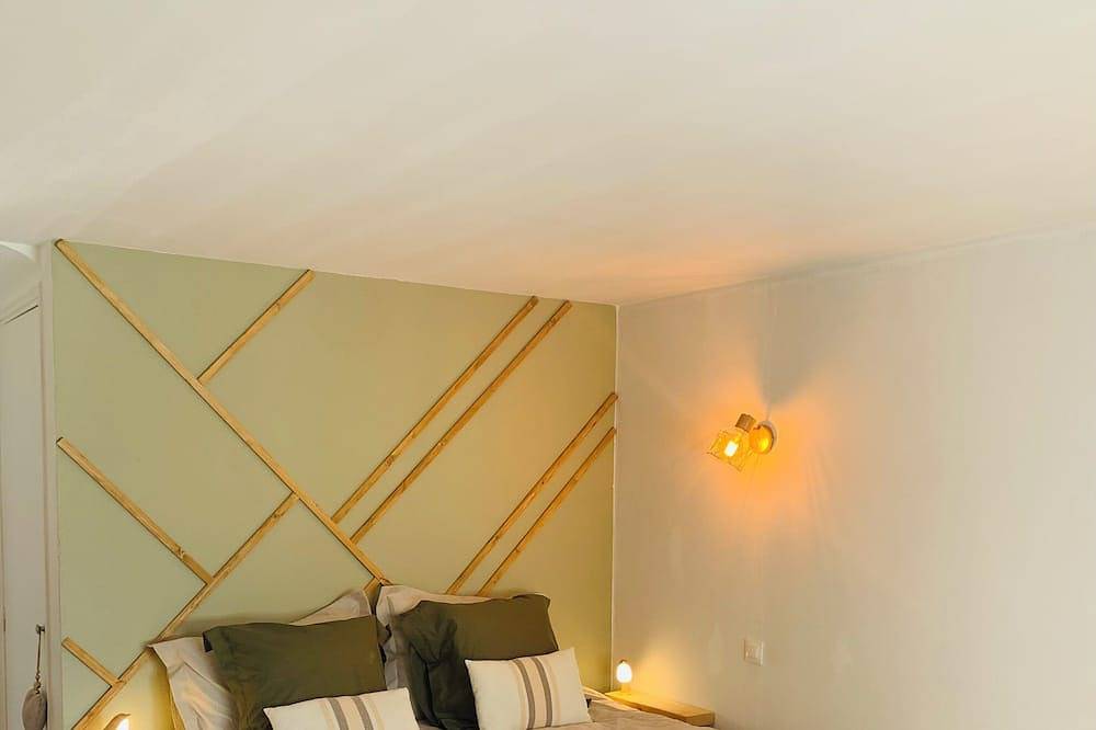 Apartamento entero, Ground floor flat with garden - 3*** furnished holiday home- all comforts - wifi in Saintes, Saintes region