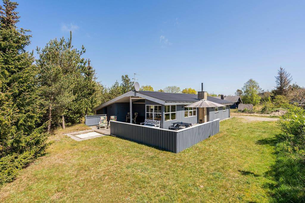 Gepflegtes Ferienhaus mit Whirlpool und Sauna in Henne, Filsø See