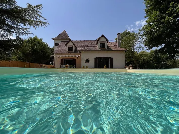 Casa de vacaciones para 14 personas, con vistas al lago además de jardín y piscina, Se admiten mascotas - 1
