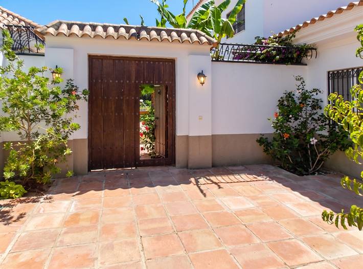 Elegante Villa in Nuevo Portil mit Gemeinschaftspool in El Portil, Cartaya