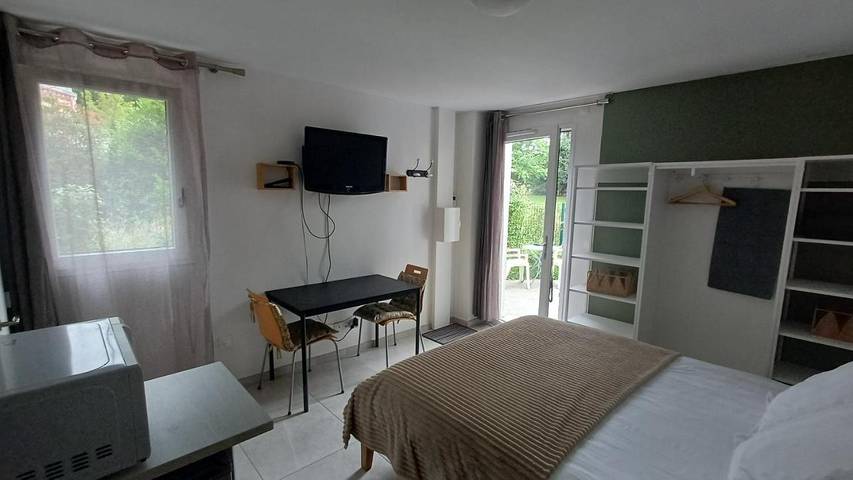 Gîte pour 2 personnes, avec jardin et vue à Franqueville-Saint-Pierre