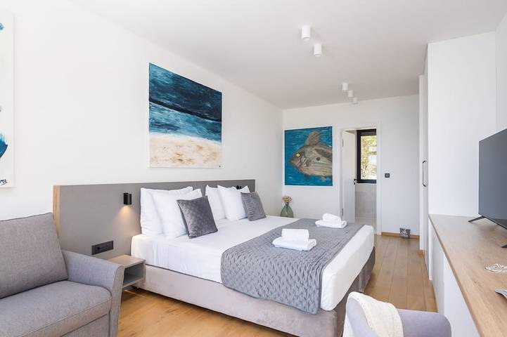 Villa für 13 Personen auf Vis