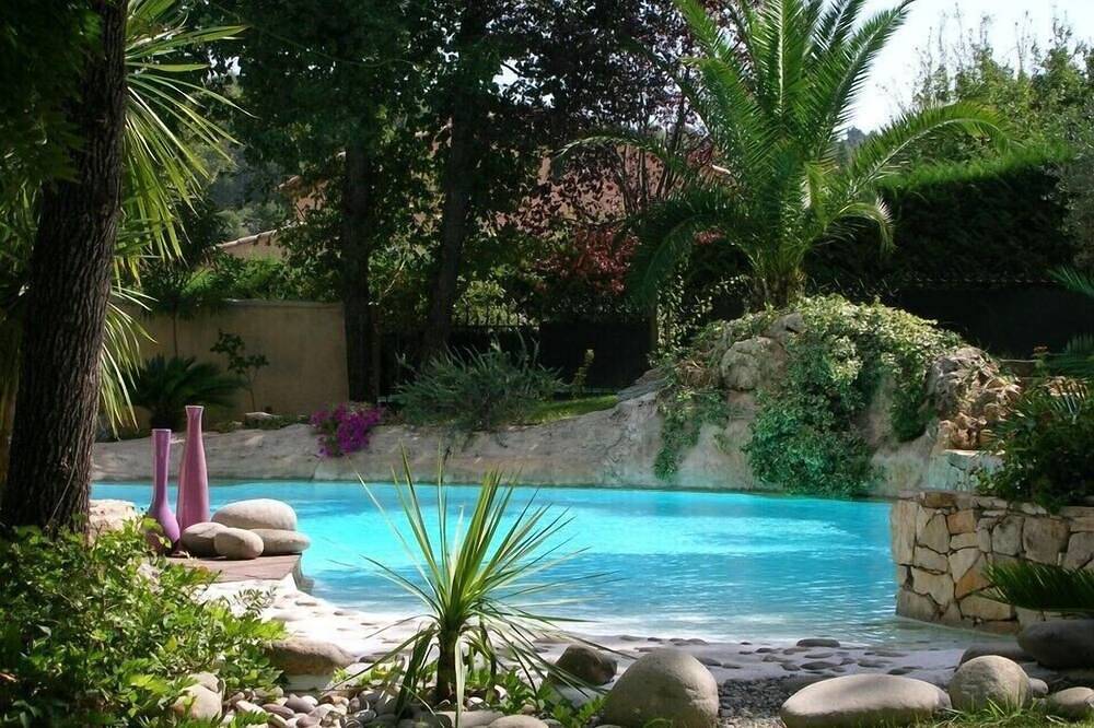 Mas charme 6 pers écrin verdure piscine cascade Grasse bl prestations in Grasse, Cannes und Umgebung