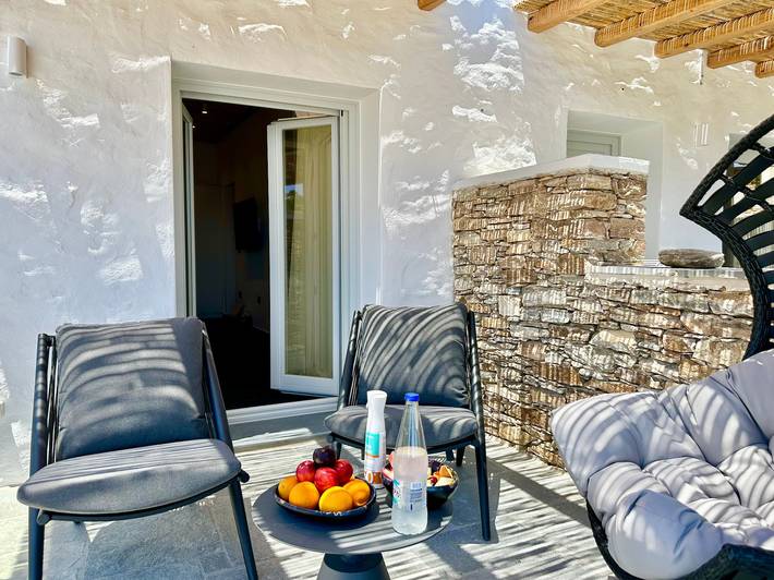 White & black Suites - Suite Five, Sifnos: Vistas al mar y desayuno incluido in Platis Gialos Sifnos, Sifnos