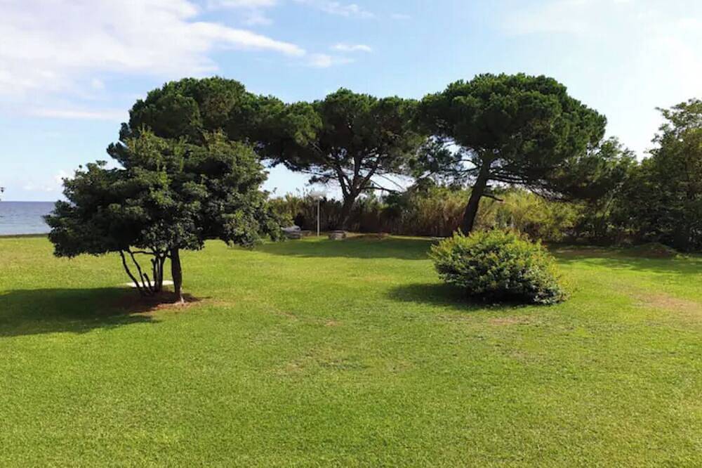 Appartamento intero, Studio vue mer Directe in Santa Lucia di Moriani, Corte e dintorni