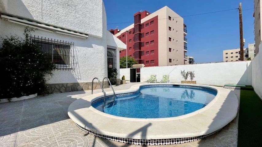 Casa rural para 6 personas, con Balcón y Terraza además de Jardín y Piscina en Pilar de la Horadada - 3