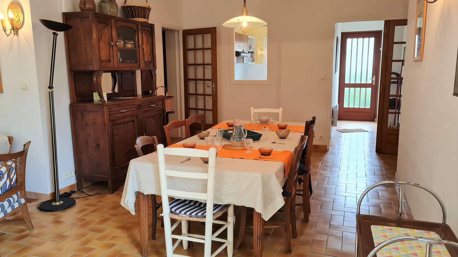 Ganze Ferienwohnung, Saint-Georges-de-Didonne – Haus in ruhiger Lage mit Eingezäuntem Garten – Nahe Gelegene Geschäfte in Saint-Georges-de-Didonne, Côte de Beauté