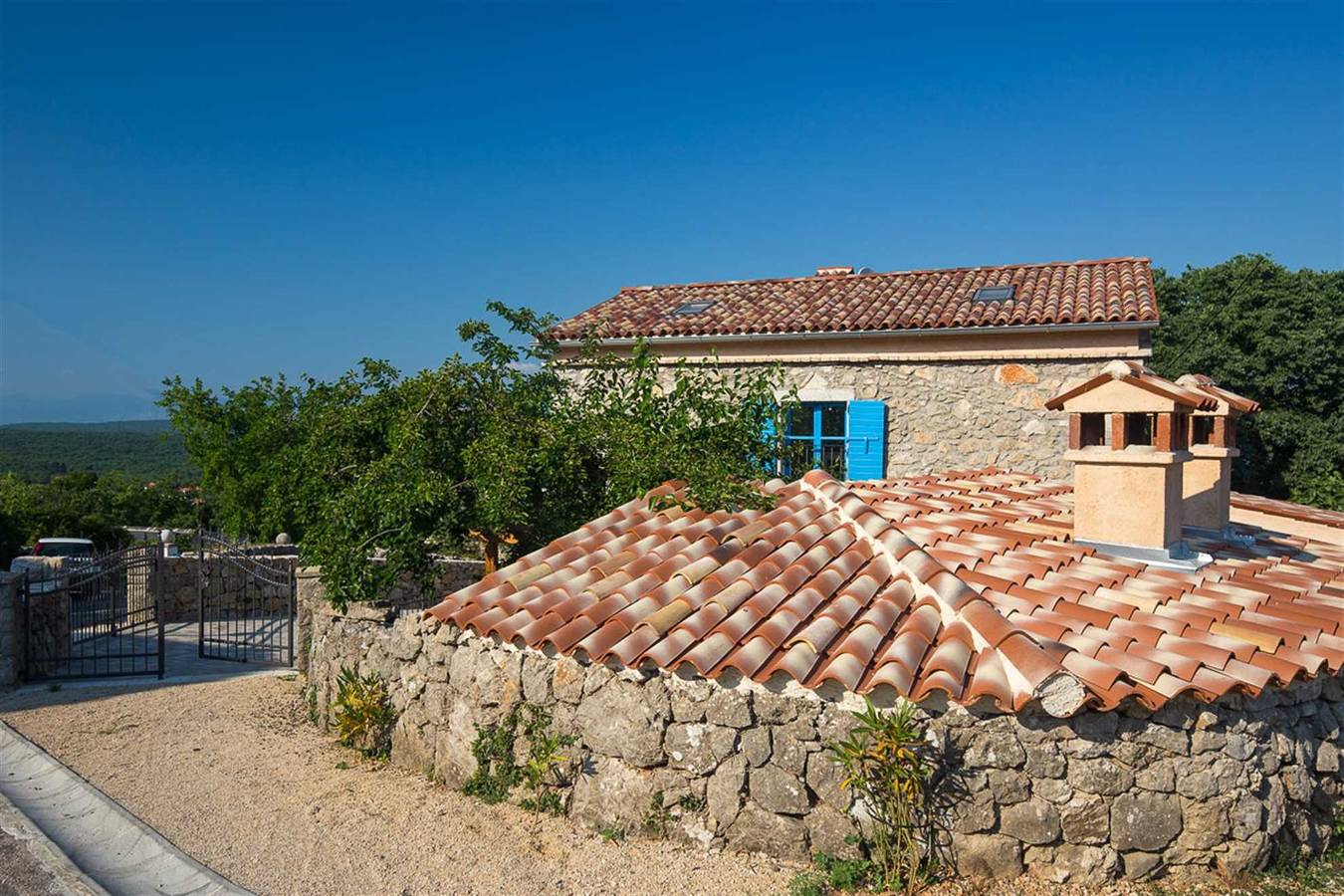 Ganze Wohnung, Ferienhaus Marevic mit Pool in Krk Stadt, Krk