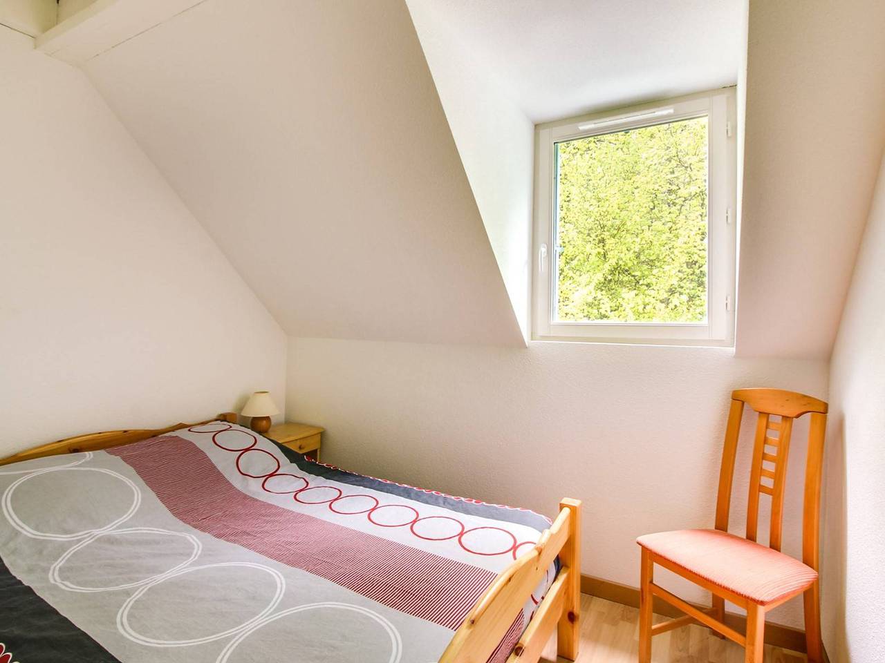 Appartement entier, Chalet duplex 6 pers avec parking à 600m des remontées, proche commerces et navette gratuite in Cauterets, Parc national des Pyrénées