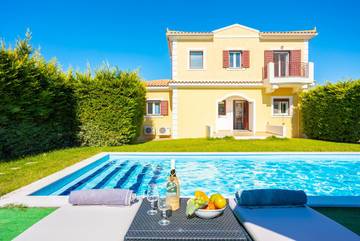 Villa for 7 Guests in Kefalonia, Greece, Picture 1