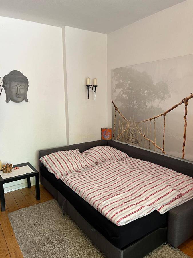 Ganze Ferienwohnung, Double Room with Balcony in Hamburg-Nord, Hamburg