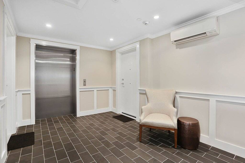 Ganze Wohnung, Luxus-Eigentumswohnungen im Herzen von Harwich Port! 5 Personen, tierfreundlich, Klimaanlage, modernes Küstendekor! in Harwich Port, Harwich