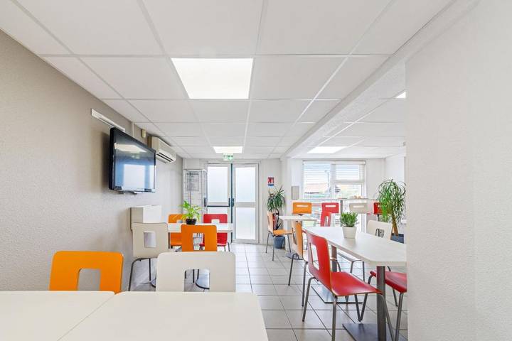 Hôtel pour 2 personnes, avec vue et jardin, animaux acceptés à Gaillard - 4