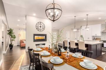 Vacation Home for 10 Guests in Tempe, Arizona, Picture 4