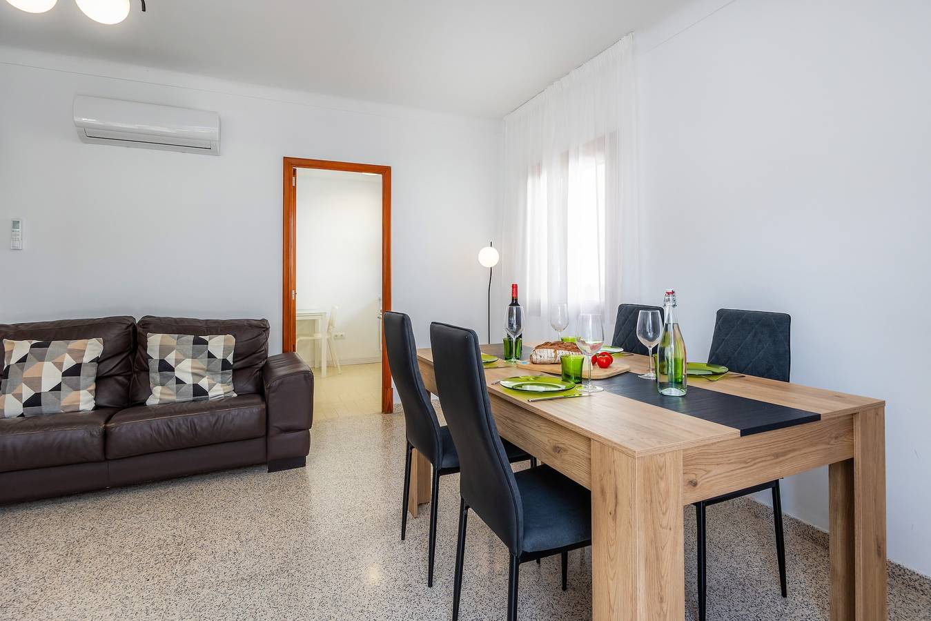Ganze Wohnung, Ferienwohnung 'Apartamento Imperial' mit Wlan und Klimaanlage in Colònia de Sant Jordi, Ses Salines