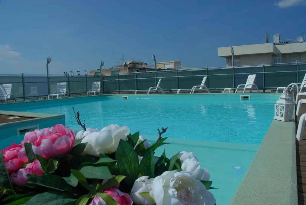 Entire holiday apartment, Holiday apartment with partial sea view  in Cattolica, Rimini Province