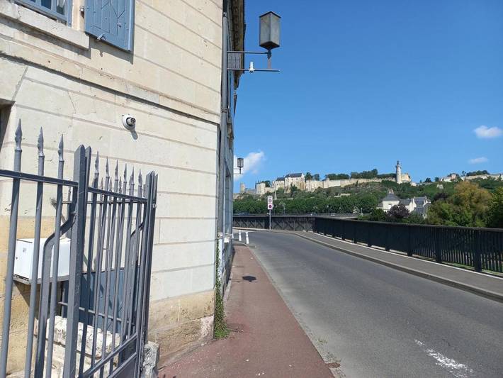 Ferienhaus für 5 Personen, mit Terrasse und Ausblick in Chinon