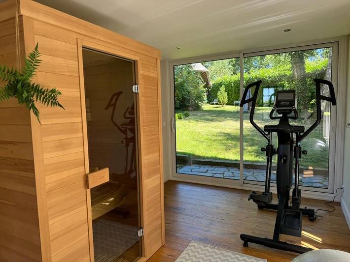 Location de vacances pour 8 personnes, avec vue ainsi que sauna et jardin, animaux acceptés à Le Breuil-en-Auge - 2