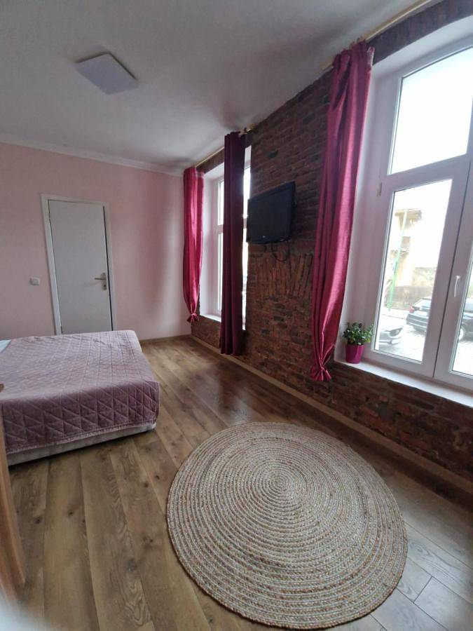 Maison d’hôte pour 2 personnes, avec terrasse et vue, animaux acceptés à Brașov - 3